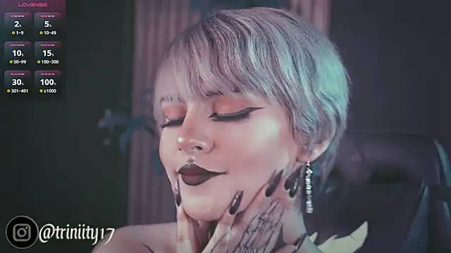 Snapshot of Trinity___s chatting on 03-14-25, 06:29 Trinity s online show from 03-14-25, 06:29