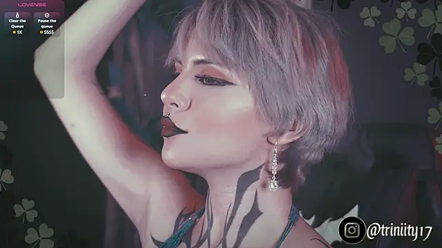 Snapshot of Trinity___s chatting on 03-19-25, 01:43 Trinity s online show from 03-19-25, 01:43