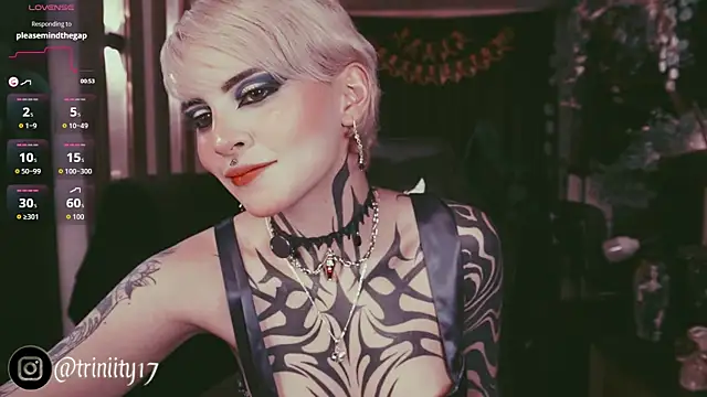 Snapshot of Trinity___s chatting on 09-24-25, 01:09 Trinity s online show from 09-24-25, 01:09