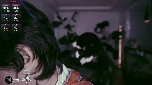 Snapshot of Trinity___s chatting on 01-09-26, 11:06 Trinity s online show from 01-09-26, 11:06