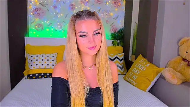 Snapshot of _UrLexxly chatting on 02-10-25, 12:08 UrLexxly online show from 02-10-25, 12:08