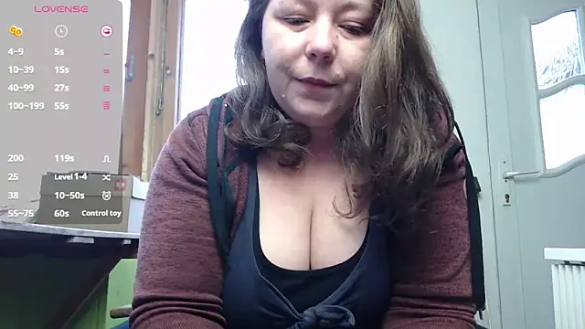 Snapshot of KasiaPrivat chatting on 12-29-24, 12:12 KasiaPrivat online show from 12-29-24, 12:12