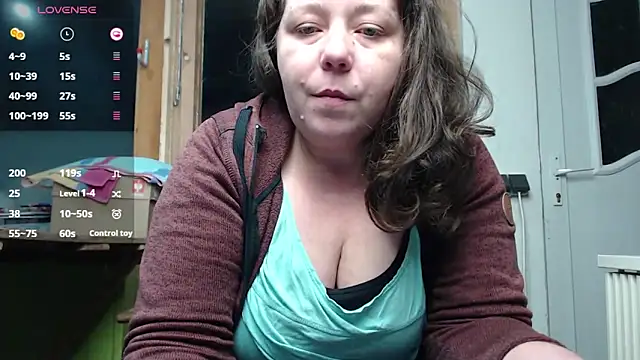 Snapshot of KasiaPrivat chatting on 12-31-24, 06:57 KasiaPrivat online show from 12-31-24, 06:57