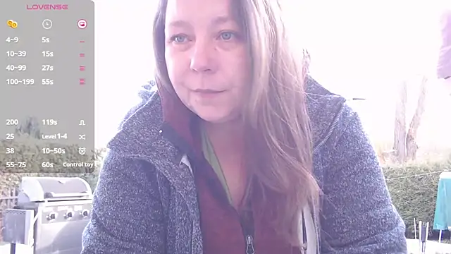 Snapshot of KasiaPrivat chatting on 01-13-25, 01:28 KasiaPrivat online show from 01-13-25, 01:28