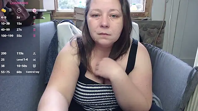 Snapshot of KasiaPrivat chatting on 01-25-25, 01:52 KasiaPrivat online show from 01-25-25, 01:52