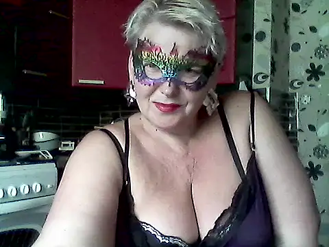 Snapshot of Lisa_Suzie chatting on 05-22-26, 08:21 Lisa Suzie online show from 05-22-26, 08:21