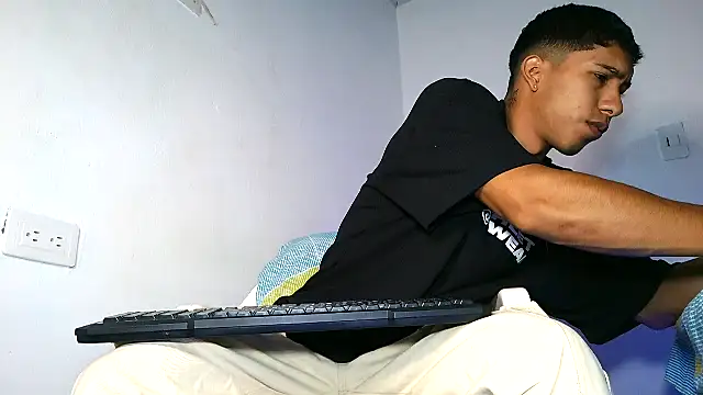 maximo vega newv online show from 03-12-26, 07:53