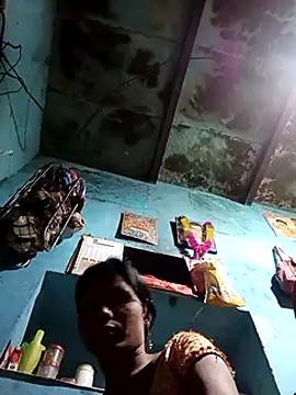 Snapshot of Kajal__Mehra chatting on 03-10-25, 10:24 Kajal Mehra online show from 03-10-25, 10:24