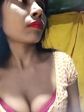 Snapshot of Kajal__Mehra chatting on 03-12-25, 04:24 Kajal Mehra online show from 03-12-25, 04:24