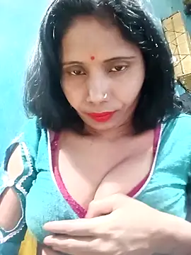 Snapshot of Kajal__Mehra chatting on 03-18-25, 04:48 Kajal Mehra online show from 03-18-25, 04:48