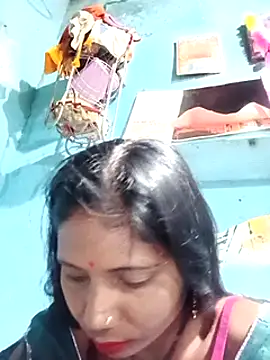 Snapshot of Kajal__Mehra chatting on 03-18-25, 09:32 Kajal Mehra online show from 03-18-25, 09:32