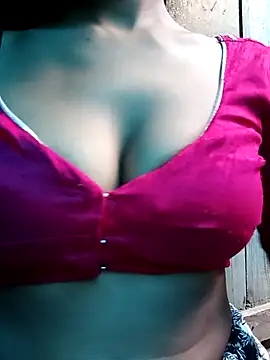Snapshot of Kajal__Mehra chatting on 09-13-25, 02:33 Kajal Mehra online show from 09-13-25, 02:33