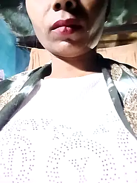 Snapshot of Kajal__Mehra chatting on 10-14-25, 10:10 Kajal Mehra online show from 10-14-25, 10:10