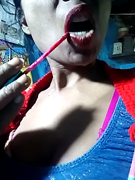 Snapshot of Kajal__Mehra chatting on 12-21-25, 05:25 Kajal Mehra online show from 12-21-25, 05:25