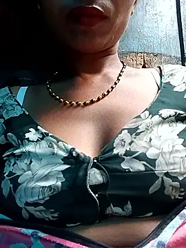 Snapshot of Kajal__Mehra chatting on 03-21-26, 11:04 Kajal Mehra online show from 03-21-26, 11:04