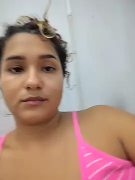 Snapshot of BrendaGirs chatting on 05-21-26, 03:35 BrendaGirs online show from 05-21-26, 03:35