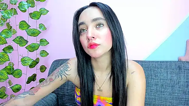 Snapshot of dakota-bright01 chatting on 02-21-25, 01:55 dakota-bright01 online show from 02-21-25, 01:55