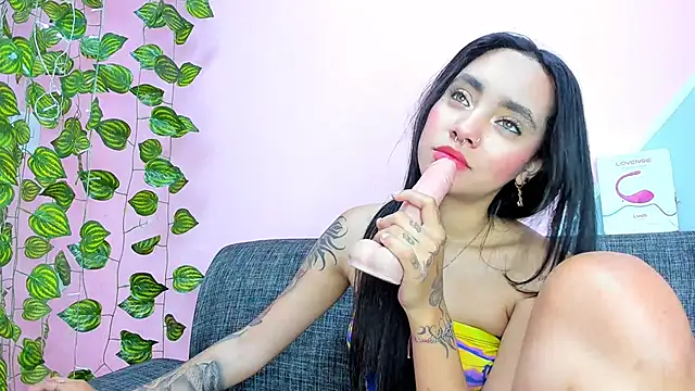 Snapshot of dakota-bright01 chatting on 02-21-25, 04:59 dakota-bright01 online show from 02-21-25, 04:59