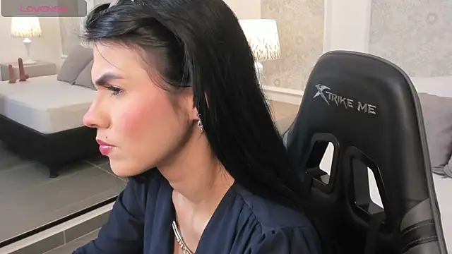 stephanya  online show from 06-04-26, 07:42
