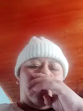 Darly Gomez online show from 01-13-25, 03:58