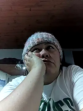 Darly Gomez online show from 02-12-26, 04:07