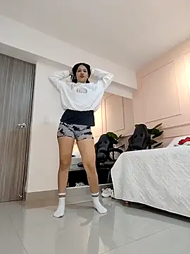 SHARONN     online show from 10-09-25, 04:10