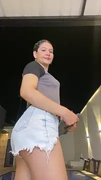 SHARONN     online show from 05-26-26, 04:08