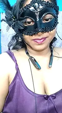 Sexy Mona Bhabhi online show from 02-15-25, 08:54