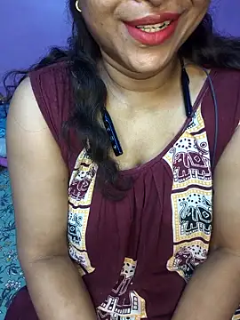 Sexy Mona Bhabhi online show from 04-20-26, 08:10