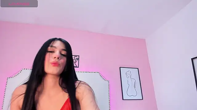 Snapshot of aggy_castel chatting on 11-29-25, 01:25 aggy castel online show from 11-29-25, 01:25