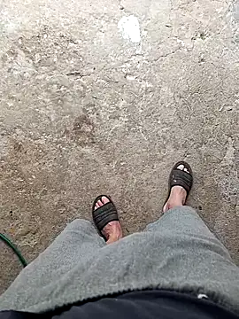 Snapshot of paubabando_ chatting on 11-22-25, 12:15 paubabando online show from 11-22-25, 12:15