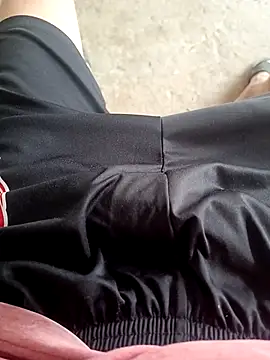 Snapshot of paubabando_ chatting on 11-26-25, 12:06 paubabando online show from 11-26-25, 12:06