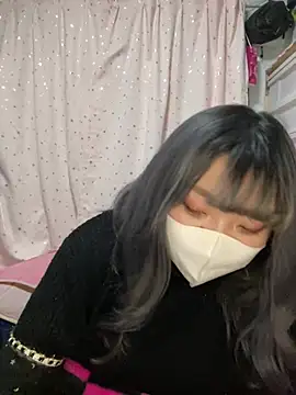 Snapshot of YUNA-yuna chatting on 02-18-25, 05:10 YUNA-yuna online show from 02-18-25, 05:10