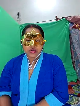 Snapshot of Real_Desi_Couple chatting on 01-09-25, 04:49 Real Desi Couple online show from 01-09-25, 04:49