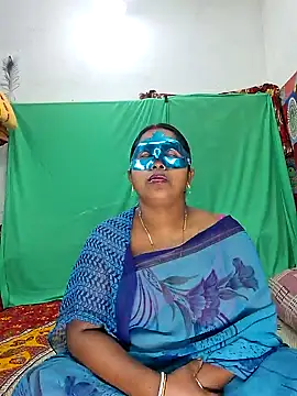 Snapshot of Real_Desi_Couple chatting on 01-14-25, 05:12 Real Desi Couple online show from 01-14-25, 05:12