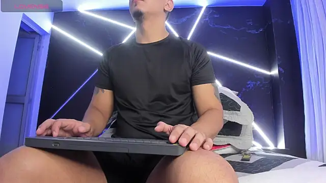 JoshMillerr  online show from 09-15-25, 03:50