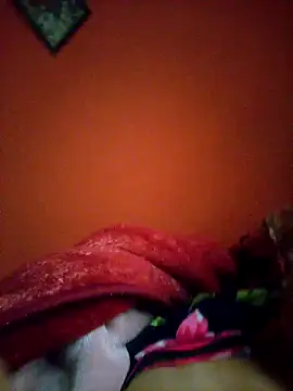 Snapshot of BusyMitt17 chatting on 02-24-26, 01:14 BusyMitt17 online show from 02-24-26, 01:14