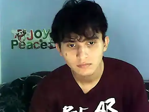 Snapshot of Charley_quin chatting on 12-23-24, 12:35 Charley quin online show from 12-23-24, 12:35