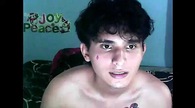 Snapshot of Charley_quin chatting on 12-24-24, 03:38 Charley quin online show from 12-24-24, 03:38