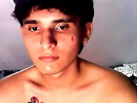 Snapshot of Charley_quin chatting on 02-01-25, 02:37 Charley quin online show from 02-01-25, 02:37