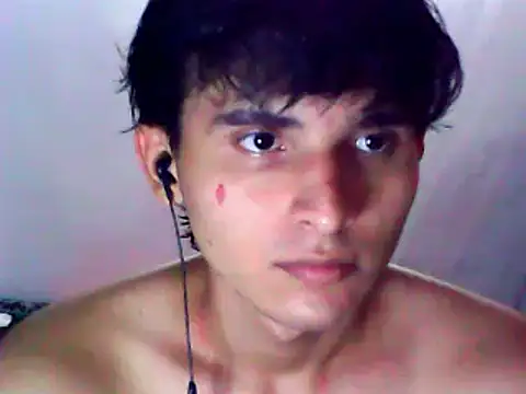 Snapshot of Charley_quin chatting on 02-18-25, 11:41 Charley quin online show from 02-18-25, 11:41