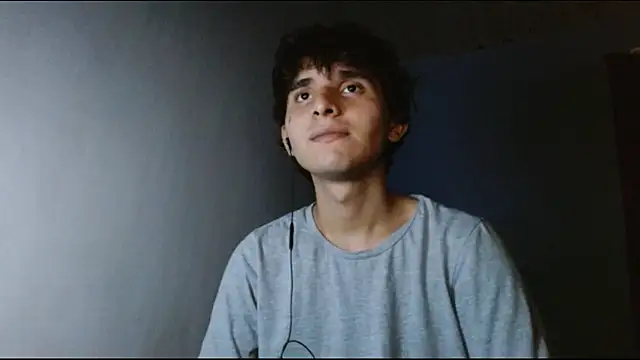 Snapshot of Charley_quin chatting on 03-15-25, 11:50 Charley quin online show from 03-15-25, 11:50