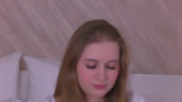 EllieHayes online show from 01-10-25, 04:51