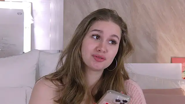 EllieHayes online show from 01-12-26, 08:14