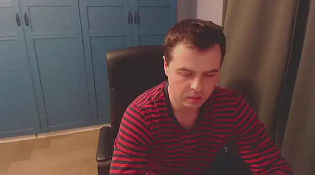 Snapshot of CuteMan33 chatting on 12-08-24, 10:14 CuteMan33 online show from 12-08-24, 10:14