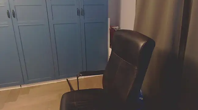 Snapshot of CuteMan33 chatting on 12-09-24, 11:26 CuteMan33 online show from 12-09-24, 11:26