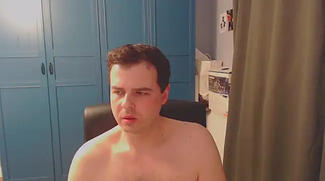 Snapshot of CuteMan33 chatting on 12-22-24, 10:04 CuteMan33 online show from 12-22-24, 10:04