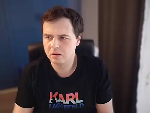 Snapshot of CuteMan33 chatting on 12-16-25, 11:26 CuteMan33 online show from 12-16-25, 11:26