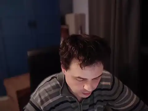 Snapshot of CuteMan33 chatting on 03-10-26, 12:26 CuteMan33 online show from 03-10-26, 12:26