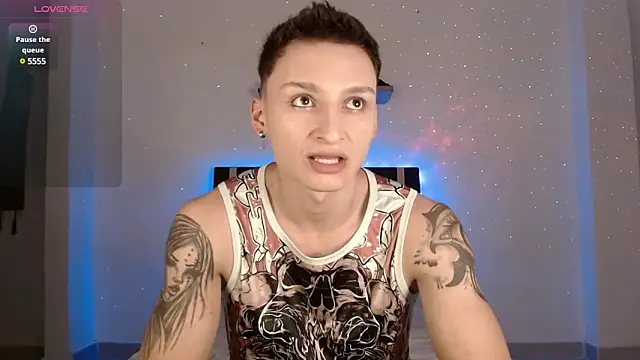 arthurphoenix  online show from 01-02-25, 02:22